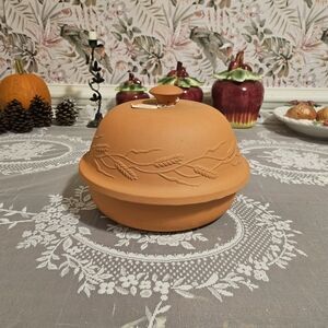Terracotta Bread Cloche with Leaf Design